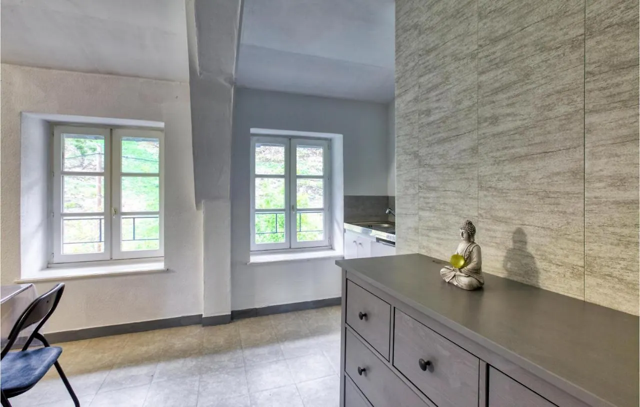 Gorgeous Apartment In Saint-Germain-La-Prade